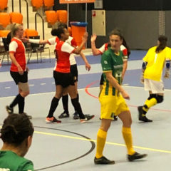 Zaalvoetbalsters Futsal Rotterdam in extremis langs ZVV Den Haag